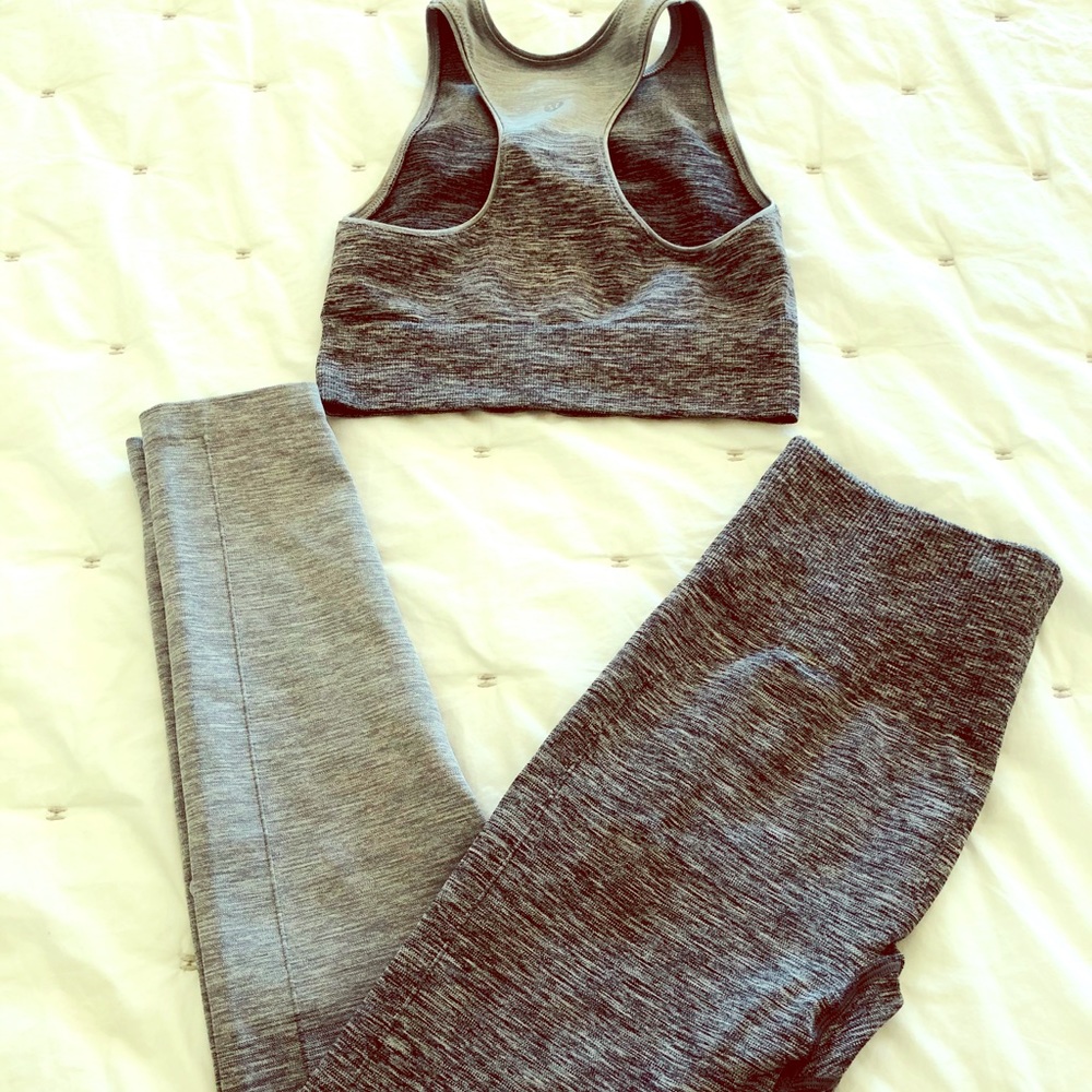 Lululemon bundle- top and leggings